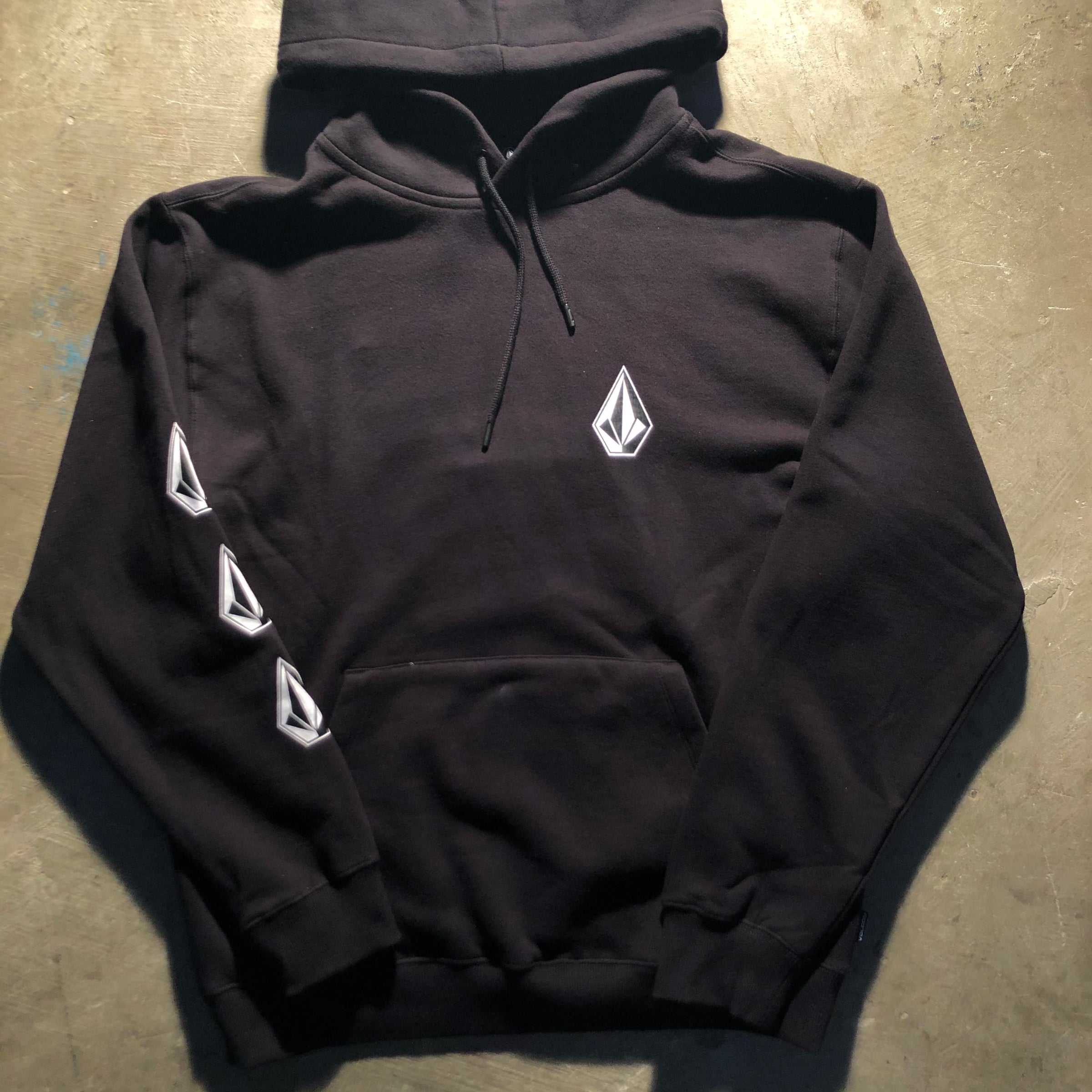 Volcom supply stone clearance