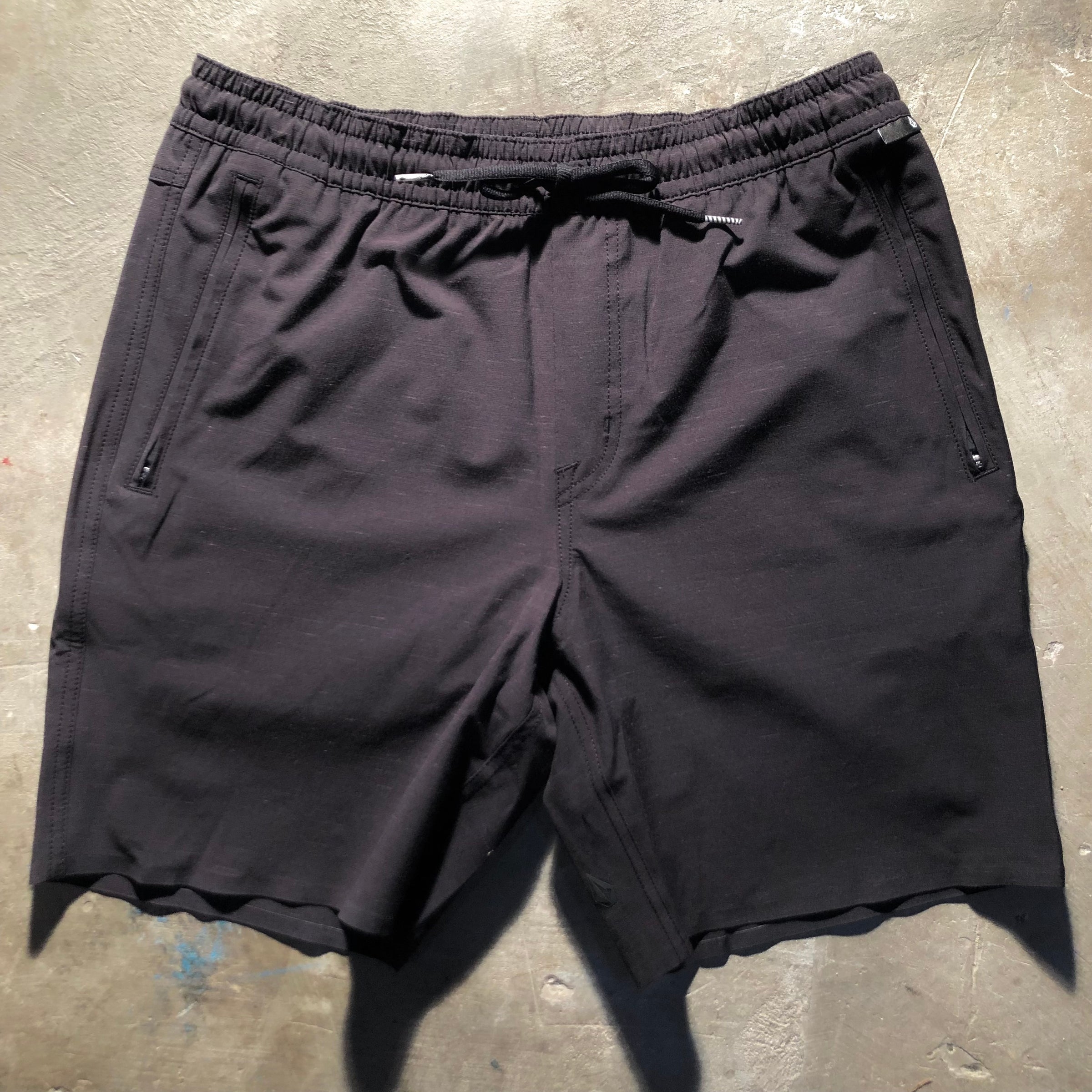 Volcom - Wrecpack Hybrid Shorts - Black - Size Large | The Block