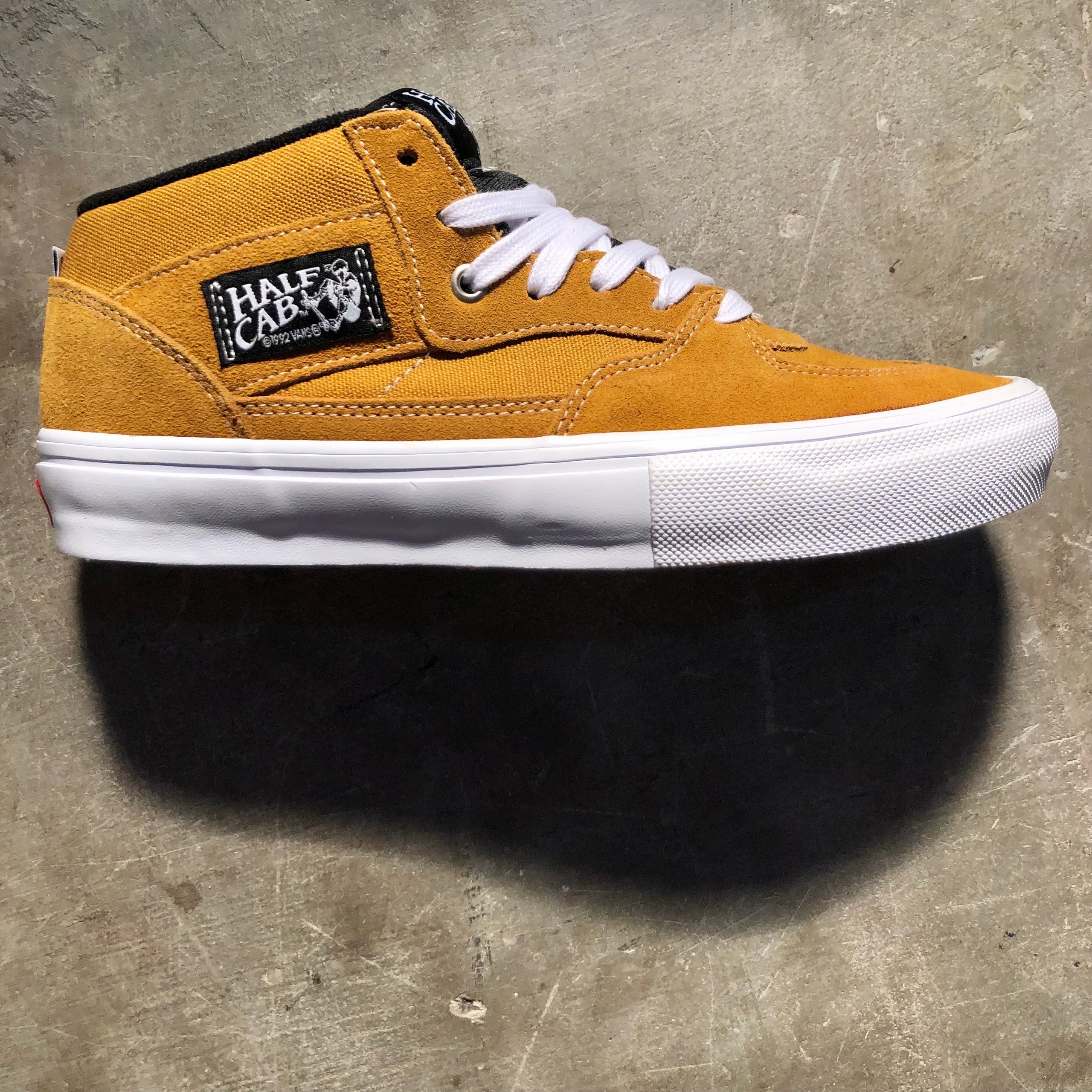 Vans half cab donna oro outlet